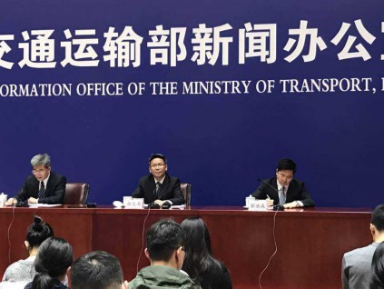 中国明年目标完成铁路投资8000亿元 民航投资900亿