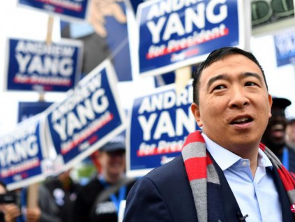 《纽约时报》：杨安泽竞选避谈背景 亚裔美国人在多元化中寻找适合位置