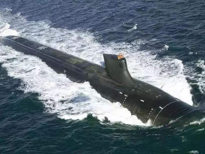 美军在潜舰部署低当量核武 专家：很危险