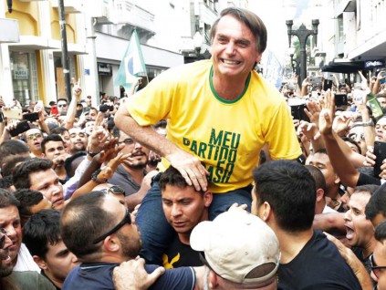 巴西总统神发言 新冠只是小感冒 经济不能因此停摆