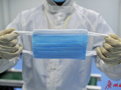 广州造新型纳米滤材口罩 可用200多小时更透气