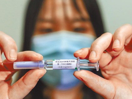 中国工程院士陈薇发表世界首个疫苗人体临床数据