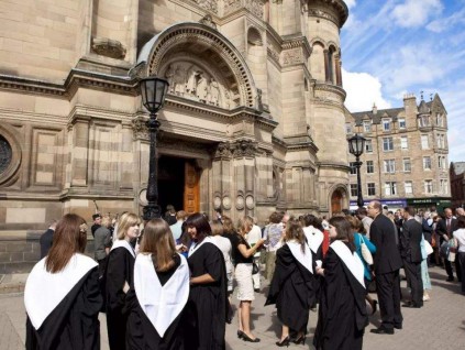 英国大学担忧中国留学生取消求学计划