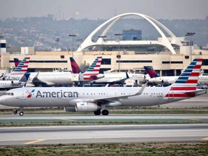 美国三大航空公司取消国内客票改签费 吸引旅客搭机