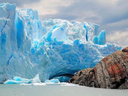 英国科学家： 地球23年来流失融冰多达28万亿吨