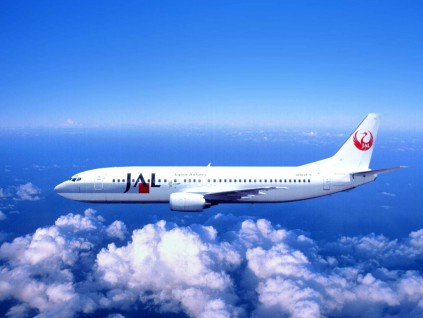 坐飞机拒戴口罩乘客屡现 日本航空公司伤脑筋