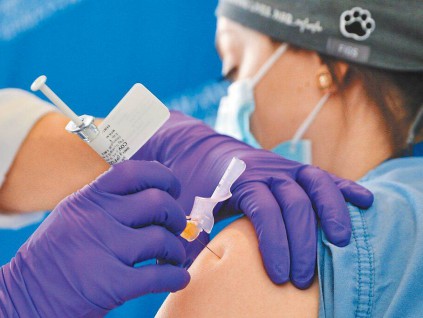 《科学》杂志2020年十大科学突破 新冠疫苗居首