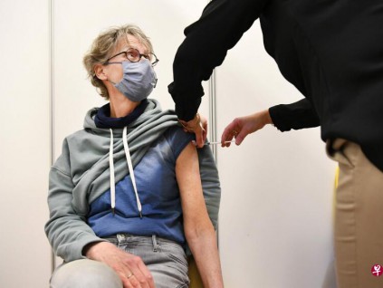 欧洲新冠死亡病例破100万 抗击第三波疫情须加快疫苗接种