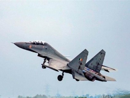 印巴空战秘辛：F16力压Su30MKI 枭龙击落米格21