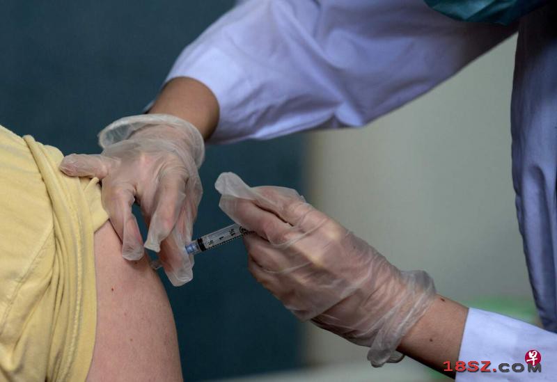 克卢格表示，合作与疫苗是全球战胜新冠疫情的唯一途径。