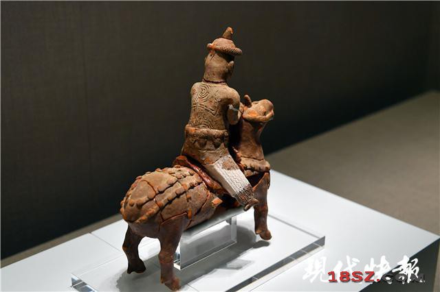 丁奉墓群文物首展