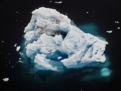 研究：全球冰川正加速融化 每年2670亿吨冰融化