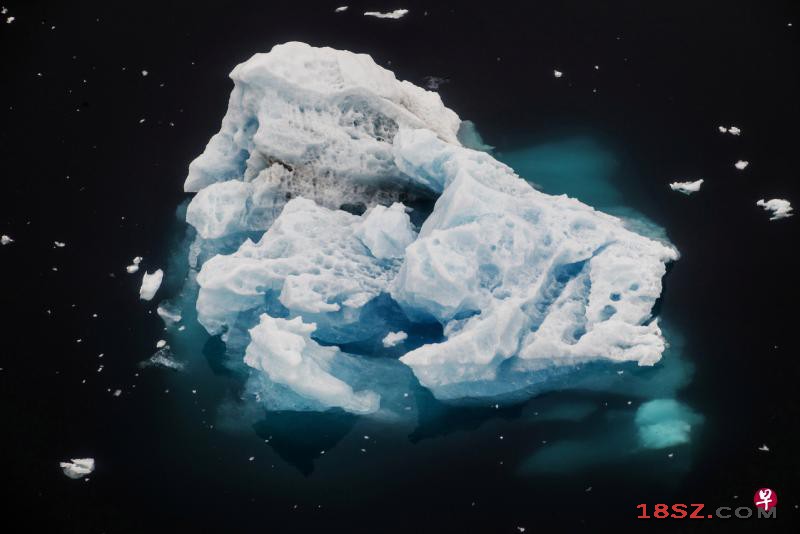 研究：全球冰川正加速融化 每年2670亿吨冰融化