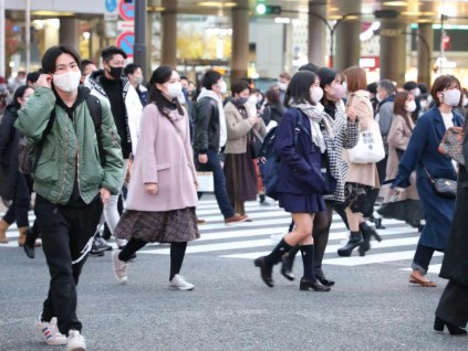 日本对变异病毒敲响警钟 专家：必须加倍防御飞沫传染