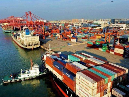 上半年中国呈强外贸 专家预计全年增速保持两位数