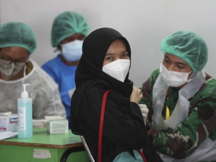 多名医护接种2剂疫苗仍染疫死亡 印尼泰国以色列将追加第3剂