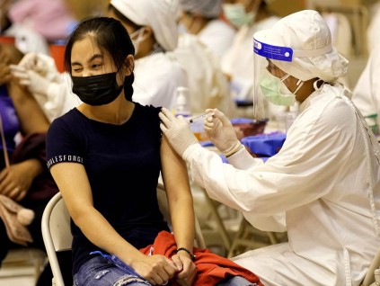 泰国首例接种 女老师混打科兴与AZ疫苗后死亡