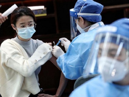 钟南山称中国要群体免疫逾八成人口须打疫苗
