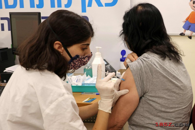 以色列从7月30日起为60岁以上人群接种第三剂疫苗
