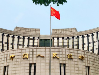 中国8月新增贷款小幅上升 社融增量激增1.8倍