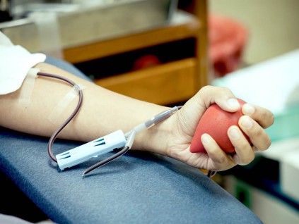 印尼红十字会：血浆疗法可助9成重症患者康复