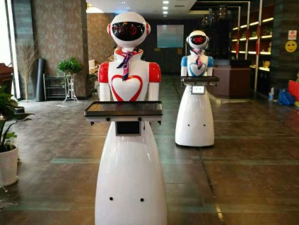 受疫情刺激 中国科技巨头加快推出机器人配送服务