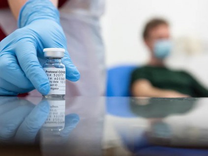瑞典丹麦暂停让年轻人接种莫德纳新冠疫苗