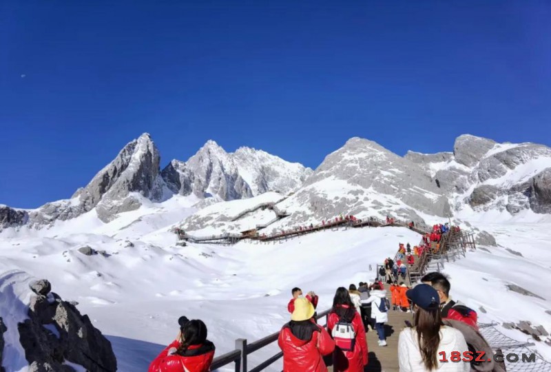 玉龙雪山