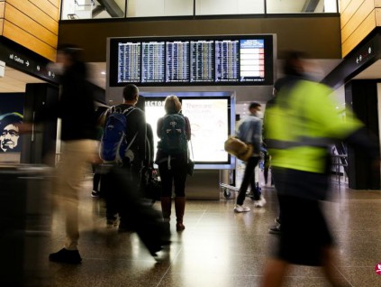 美国拟对外国航空旅客实施更严格的新冠检测措施