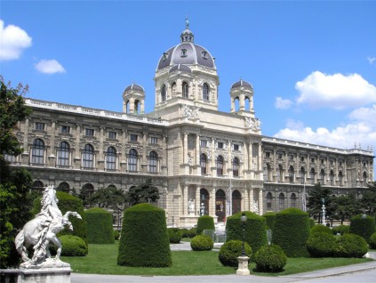 维也纳博物馆重新展出人体器官 引起道德争议