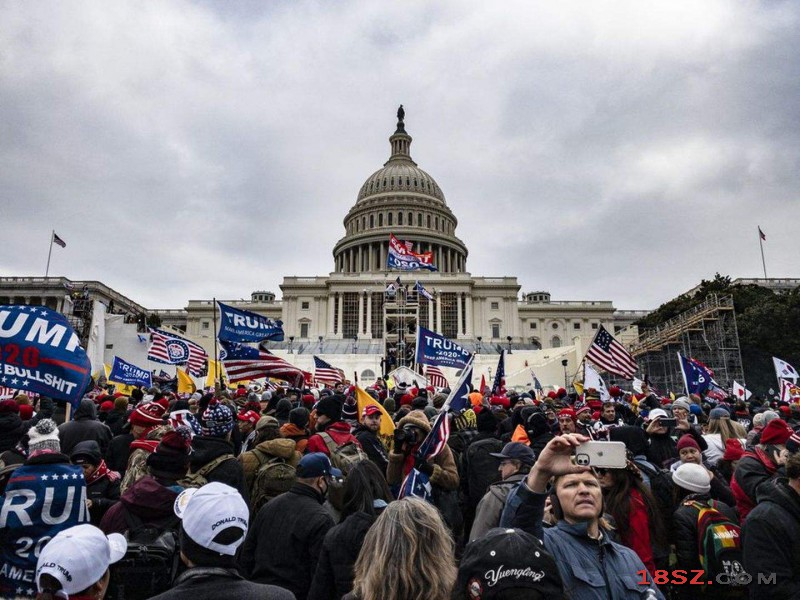 美国会山骚乱周年在即 民调显示美国民主