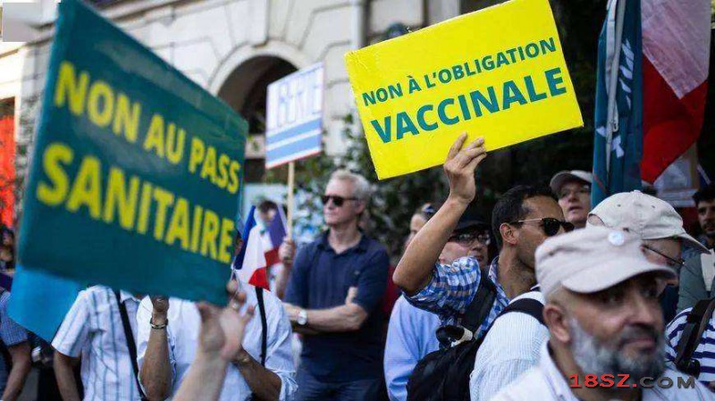 法国民众上街抗议防疫政策
