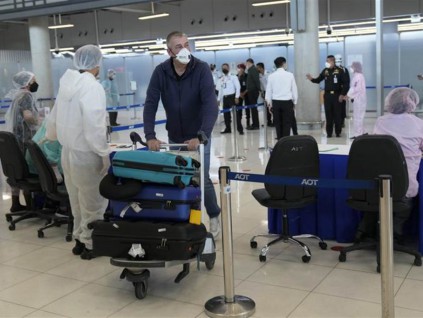 泰国2月起恢复入境免隔离 旅客须2次核酸检测