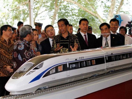 中国支持印尼高铁线路料需40年实现收支平衡