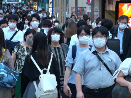 香港今日新增超过3.2万病例 近半院舍出现疫情