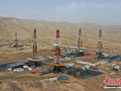 世界上海拔最高油气田 青藏高原首次规模开发页岩油