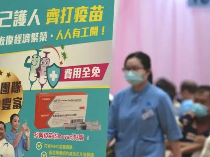 香港专家吁勿把新冠当感冒 后遗症或几年后出现