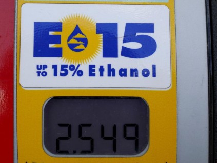 美国宣布夏季开放高乙醇含量汽油以控制价格