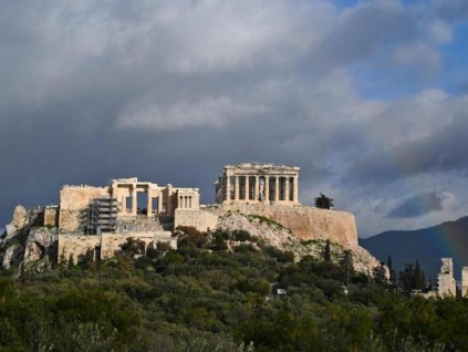 希腊进一步放宽防疫措施 入境旅客无须出示接种证明