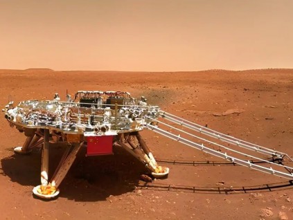 中科院团队：祝融号发现火星近期水活动迹象