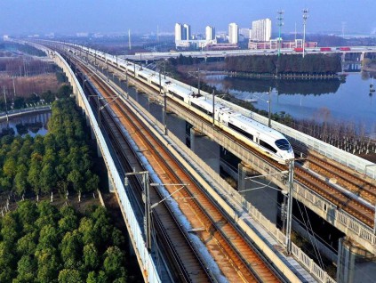 国铁集团：1至4月开通新线581公里 其中高铁358公里