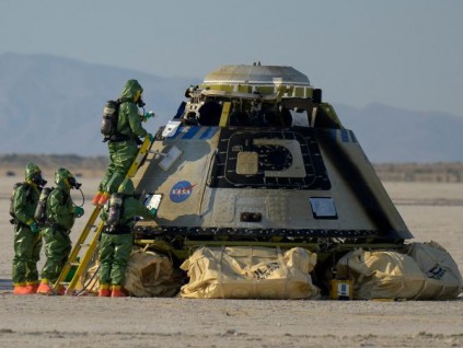 波音公司星际客机太空任务结束 成功返回地球