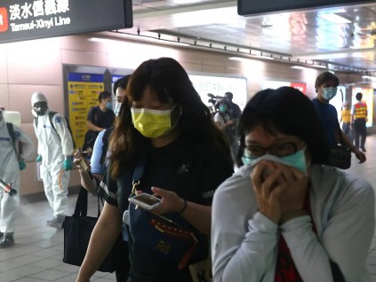 防疫模范生台湾新增确诊和死亡病例再写新高