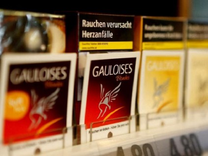 英国审查报告建议每年提高法定香烟销售年龄