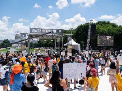 美国亚裔华盛顿国家广场集会 呼吁停止仇亚及暴力