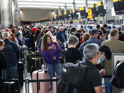 伦敦希思罗机场离境旅客上限为每天10万人次