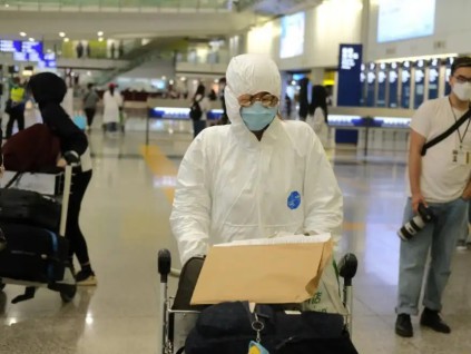 从香港机场出境过境 部分乘客无须体温筛查