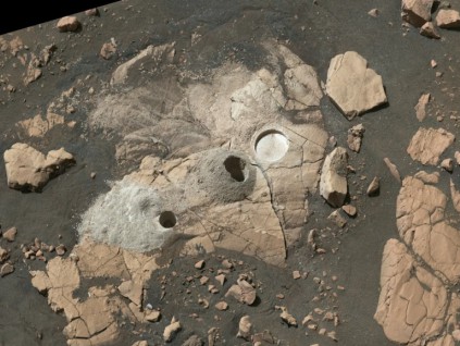 火星车毅力号发现古生物有机分子 2033年带回地球