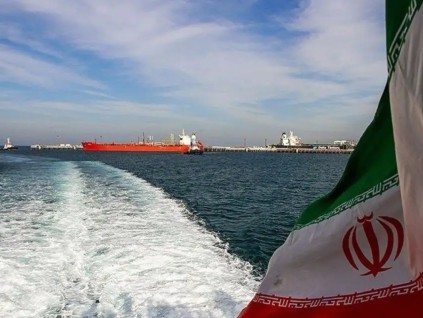美国再度打击伊朗石油出口 相关中印企业遭制裁