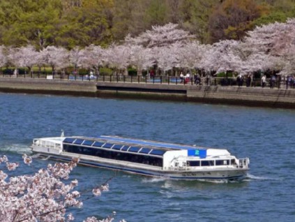 日本放宽管制迎接外国游客 旅游业却面临人手短缺问题